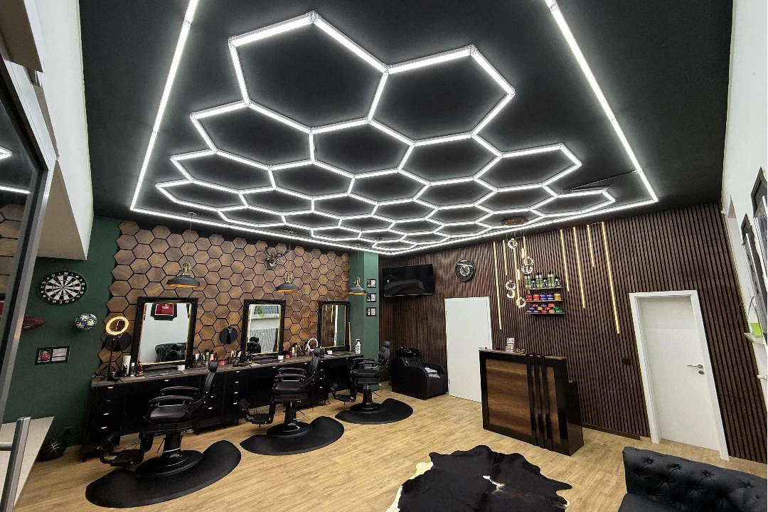 Innenraum von Milano Barbershop Dachau